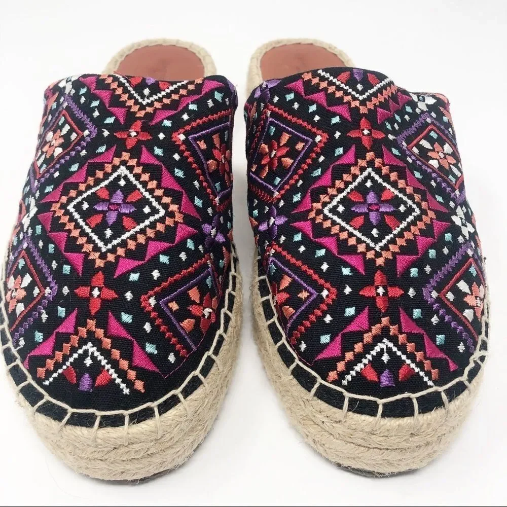 AMERICAN EAGLE | Embroidered Espadrille Mules 8